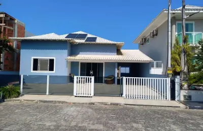 Casa com 3 quartos (1 suíte) no condomínio vila das pérolas - pontinha