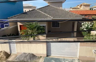 Casa linear com 3 quartos em condomínio dos pássaros, cabo frio/rj