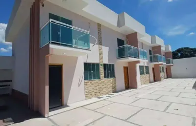 Duplex aconchegante com 2 quartos na praça da bandeira, araruama/rj