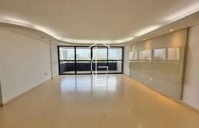 Oportunidade de compra de espaçoso apartamento na madalena próximo da av. beira rio