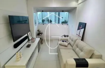 Lindo apartamento reformado com excelente localização na madalena