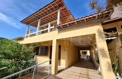 Casa duplex de 6 quartos, com 262m², à venda em piratininga, niterói/rj