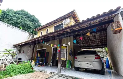 Casa duplex de 3 quartos, com 200m², à venda em santa rosa, niterói/rj