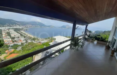Casa em condomínio fechado com 4 quartos à venda na Rua Doutor Henrique Portugal, São Francisco, Niterói