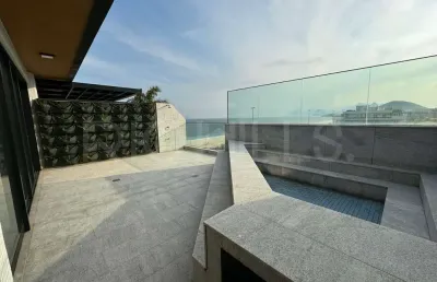Apartamento cobertura duplex de 3 quartos, com 300m², à venda na praia de piratininga, niterói/rj