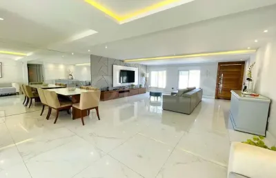 Casa duplex de alto padrão com 5 quartos e 274m², à venda em camboinhas, niterói/rj