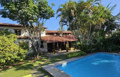 Casa em condomínio, com 5 quartos e 600m², à venda em itaipu, niterói/rj