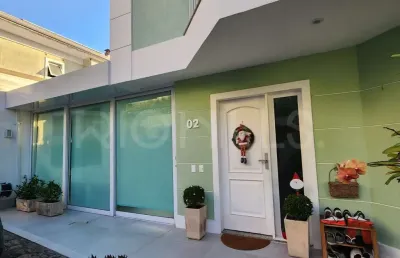 Casa em condomínio com 4 quartos e 180m², à venda em são francisco, niterói/rj