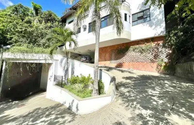 Casa duplex em condomínio, com 4 quartos e 330m², à venda em são francisco, niterói/rj