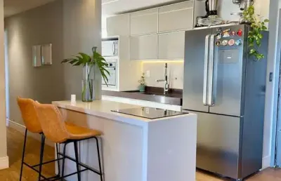 Apartamento 100% reformado no altiplano – 2 suítes e 2 vagas garagem