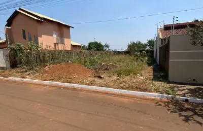 Terreno à venda: 490m² na melhor localização de chapada dos guimarães-mt, bairro mirra flores