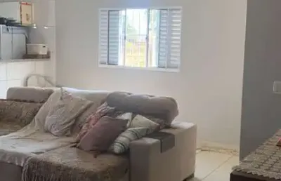 Casa mobiliada á venda no bairro bom clima em chapada dos guimarães