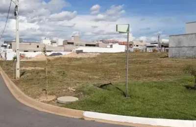 Terreno à venda na Avenida Professora Edna Maria de Albuquerque Affi, São Sebastião, Cuiabá