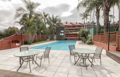 Casa de condomínio à venda em porto alegre, santa tereza, com 4 quartos, 405m²