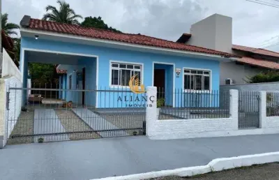 Casa com 3 quartos à venda na Rua Toscánia, Pagani, Palhoça