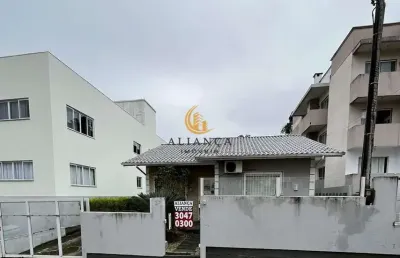 Casa com 3 quartos à venda na Rua Maria Degrandis, Serraria, São José