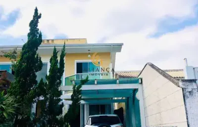 Casa com 2 quartos à venda na Rua Gardênia, San Marino, São José