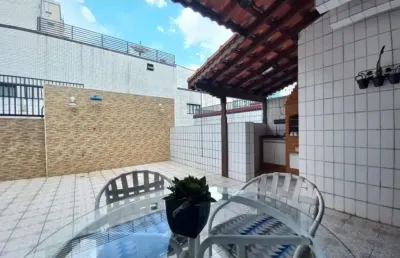Cobertura no canto do forte – piscina privativa a 300m da praia!
