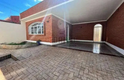 Casa com 3 quartos para alugar no Sumarezinho, Ribeirão Preto 