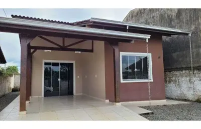 Casa com 2 quartos para alugar na Rua Maria Elisabete Bagatoli, 72, Jardim Iririú, Joinville
