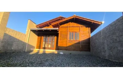 Casa com 2 quartos para alugar na Araquari, 154, Colégio Agrícola, Araquari