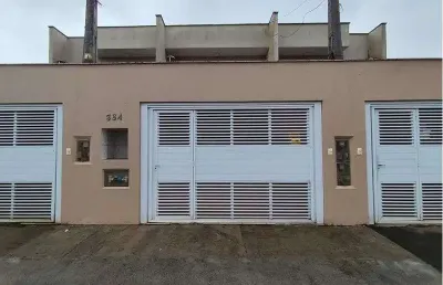 Casa com 3 quartos para alugar na Rua Pomerode, 384, Iririú, Joinville