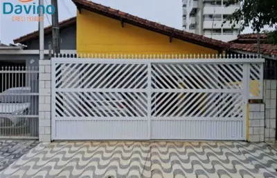 Linda casa geminada pertinho da praia com 2 dormitórios por apemas $390.000,00 aceita financiamento bancário, fgts, minha casa minha vida