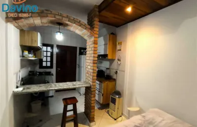 Sobrado em condomínio - 2 quartos 1 suíte - 200 metros do mar