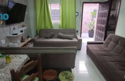 Casa térrea em condominio 200 metros da praia do jardim real