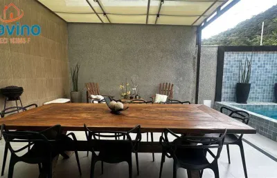 Casa alto luxo  - mobiliada no canto do forte com 300m de área, 4 suites, piscina e espaço gourmet
