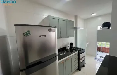 Apartamento mobiliado- 100 metros da praia do maracanã, 2 quartos,1 com suíte, sacada gourmet, vista mar, piscina.