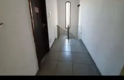 Casa com 6 quarto(s) e 4 banheiro(s) para alugar, 250 m² por r$ 5500 / mês