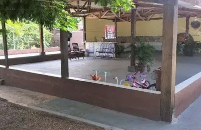Casa com 5 quarto(s) e 4 banheiro(s) para alugar, 6720 m² por r$ 4000 / mês