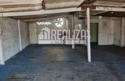 Casa com 2 quarto(s) e 1 banheiro(s) para alugar, 150 m² por r$ 2445 / mês