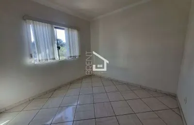 Apartamento com 3 quarto(s) e 2 banheiro(s) para alugar, 85 m² por r$ 1560 / mês
