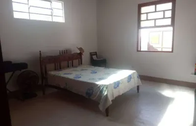 Casa com 3 quarto(s) e 3 banheiro(s) para alugar, 950 m² por r$ 6500 / mês