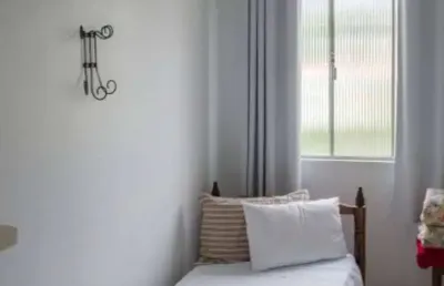 Casa com 4 quarto(s) e 2 banheiro(s) para alugar, 150 m² por r$ 4000 / mês