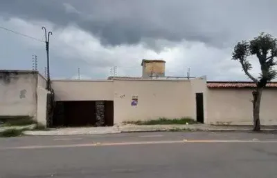 Casa com 5 quarto(s) e 4 banheiro(s) para alugar, 1000 m² por r$ 1620 / mês