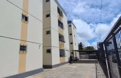 Apartamento com 3 quarto(s) e 2 banheiro(s) para alugar, 75 m² por r$ 1800 / mês