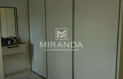 Apartamento com 3 quarto(s) e 2 banheiro(s) para alugar, 189 m² por r$ 1750 / mês