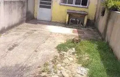 Casa com 2 quarto(s) e 1 banheiro(s) para alugar, 57 m² por r$ 700 / mês