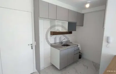 Apartamento com 1 quarto(s) e 1 banheiro(s) para alugar, 34 m² por r$ 2250 / mês