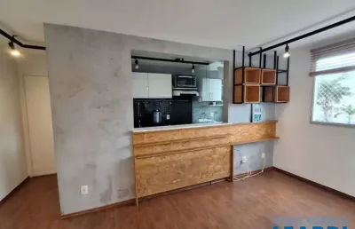 Apartamento com 2 quarto(s) e 2 banheiro(s) para alugar, 45 m² por r$ 2645 / mês