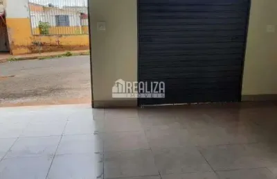 Casa com 1 quarto(s) e 1 banheiro(s) para alugar, 40 m² por r$ 900 / mês