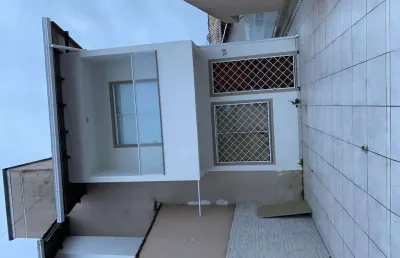 Casa com 2 quarto(s) e 2 banheiro(s) para alugar, 115 m² por r$ 3900 / mês