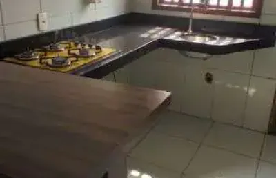 Casa com 2 quarto(s) e 2 banheiro(s) para alugar, 60 m² por r$ 1100 / mês