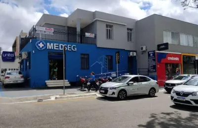 Sala comercial com 1 sala para alugar na joaquim correia, 16, centro, vitória da conquista por r$ 1.000