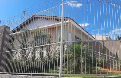 Casa  – r$2020 – r. guilherme da mota correia, 3525 – jd. shangri-la ( esquina c/ av. leste oeste - prox. upa)