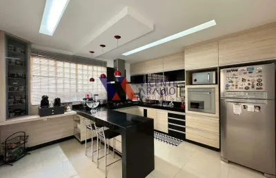 Casa de 3 quartos com piscina a venda bairro bom retiro em betim.