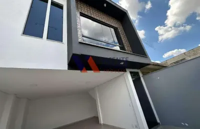 Casa geminada duplex 130m² com dois quartos a venda, bairro jardim casa branca em betim.